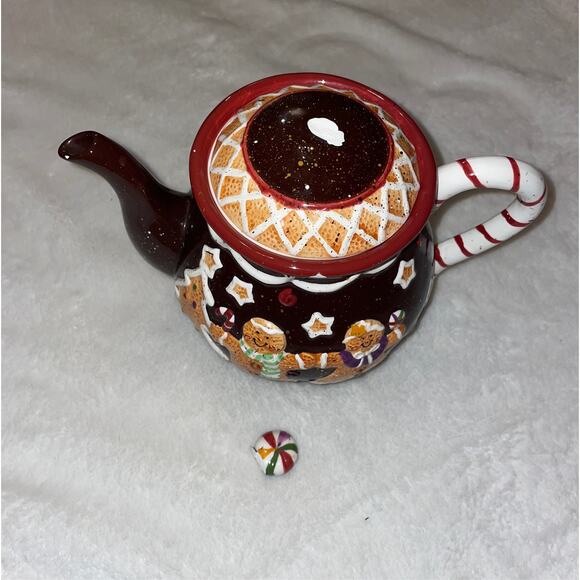 Ceramic gingerbread and Christmas tree Tea Pot. - Picture 1 of 4